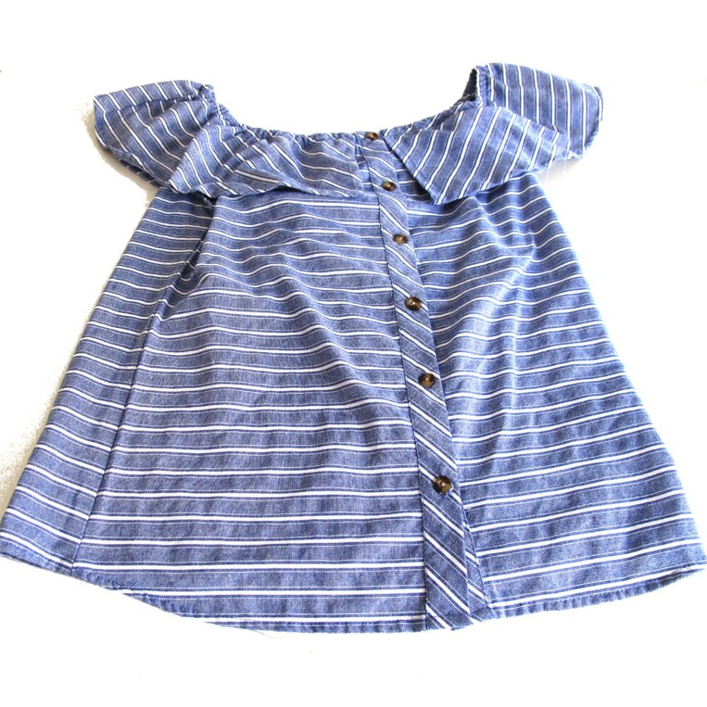 Women's BLOUSE Button closure BLUE Brand: PASSPORT Pattern: LINES size SMALL